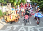 Peserta anak ambil bagian dalam lomba sepeda hias di kawasan Bojonggede, Bogor, Jawa Barat, Minggu 18 Agustus 2019.