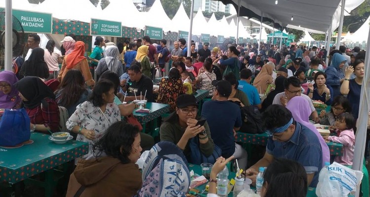 Foto | Berburu Kuliner Autentik Nusantara Di Festival Jajanan Bango ...